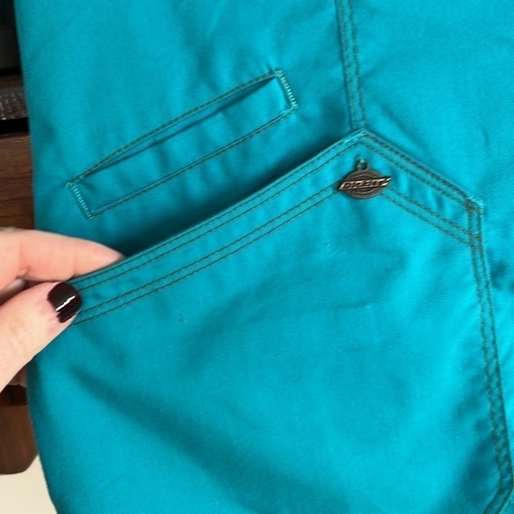 DICKIES Solid Turquoise V-Neck Scrub Top, SizeX-small, GUC. - Picture 6 of 8